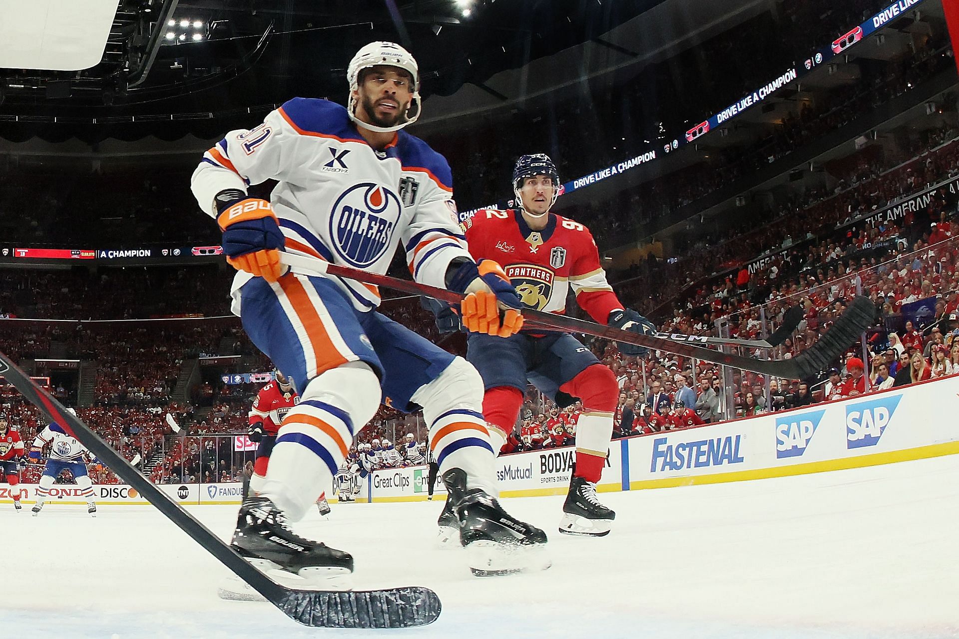 Evander Kane was traded to the Canucks (Credits: IMAGN)